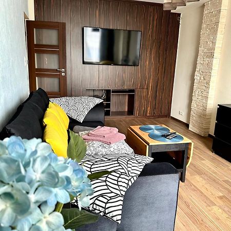 Comfort Apartment 2 Rooms 65M2 Варшава Екстериор снимка