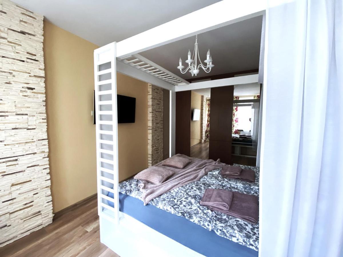 Comfort Apartment 2 Rooms 65M2 Варшава Екстериор снимка