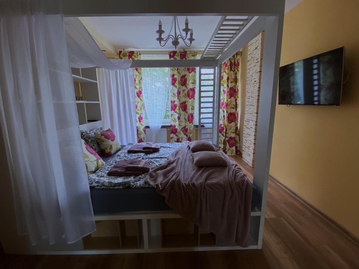 Comfort Apartment 2 Rooms 65M2 Варшава Екстериор снимка