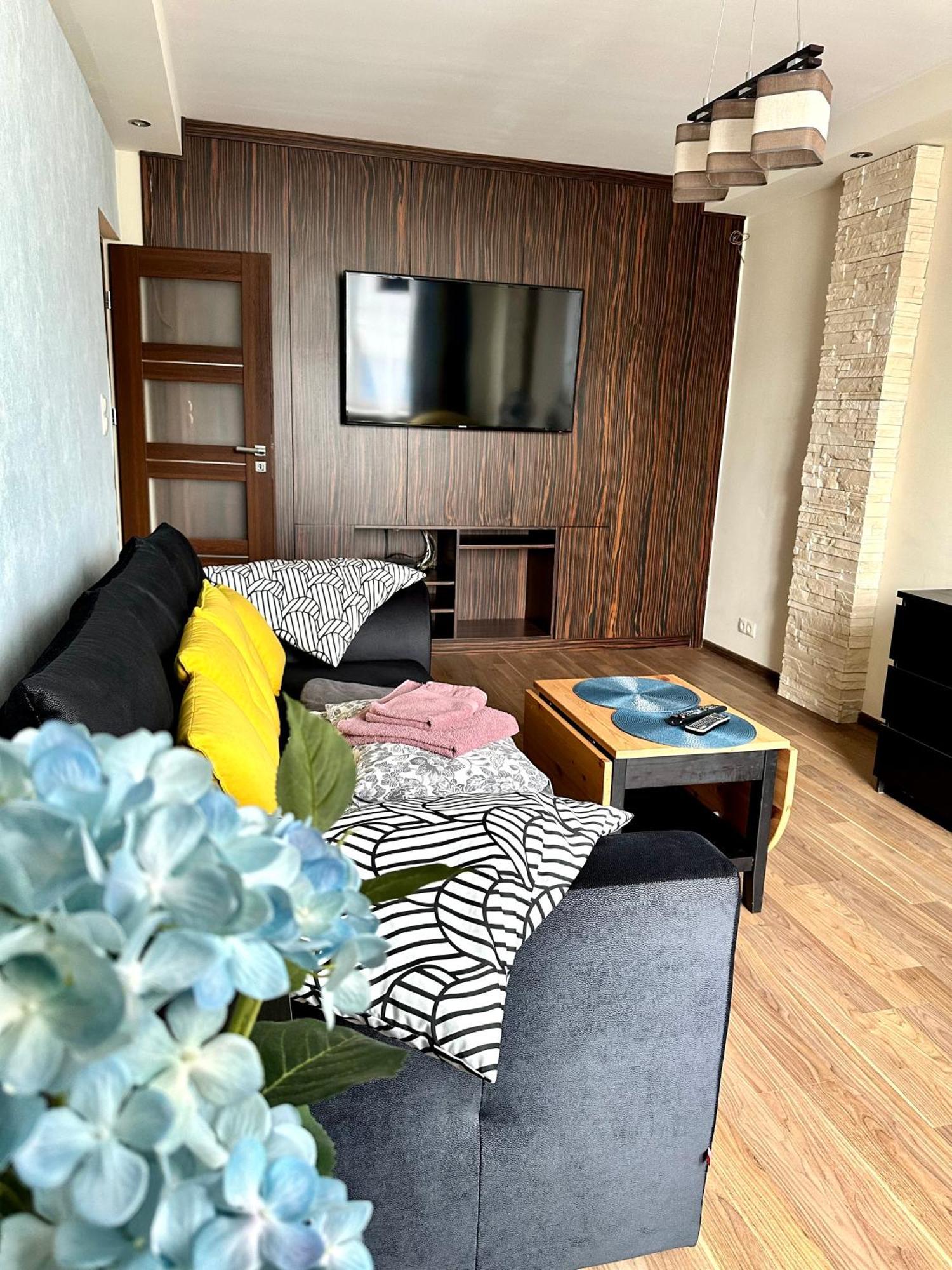 Comfort Apartment 2 Rooms 65M2 Варшава Екстериор снимка